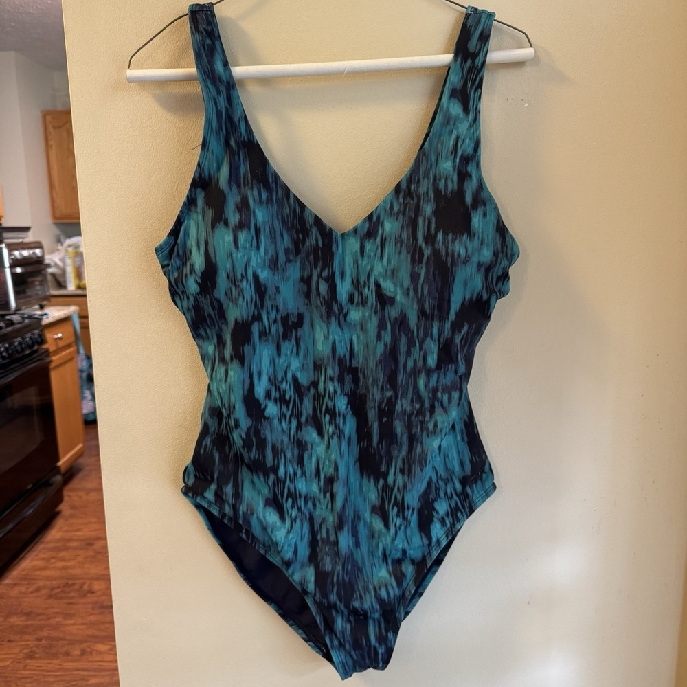 TYR Women's L One-Piece Swimsuit Green Black Lined Padded Bra Built In NWOT